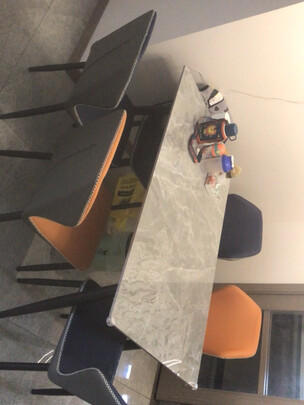餐桌