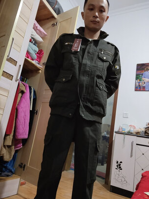 工作服