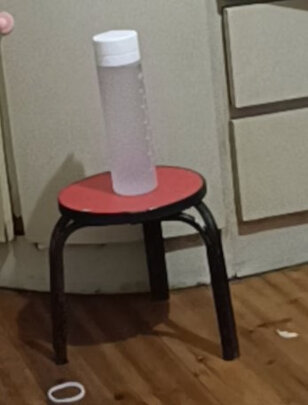 塑料水杯