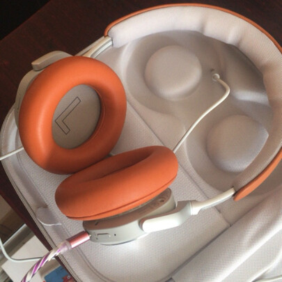 %title插图%num B&O beoplay HX 头戴式蓝牙无线耳机 自适应主动降噪音乐耳机/耳麦 褐红色 限量色 张艺兴代言