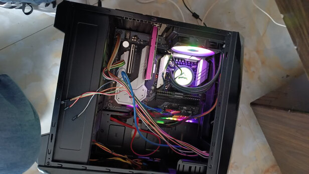 七彩虹CVN|七彩虹CVN B560 GAMING PRO V20主板怎么样上手一周说讲感受