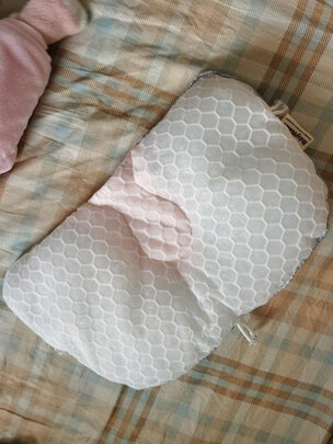 婴儿枕头
