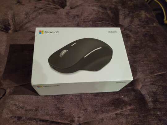 %title插图%num 微软 (Microsoft) 精准鼠标 黑色 | 蓝牙有线双模 自定义侧键 3屏无缝切换 人体工学 蓝影技术 办公鼠标