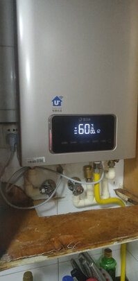 海尔新品增压零冷水热水器|[用户爆料]海尔零冷水燃气热水器到底好不好？上手一周诉说内幕感受