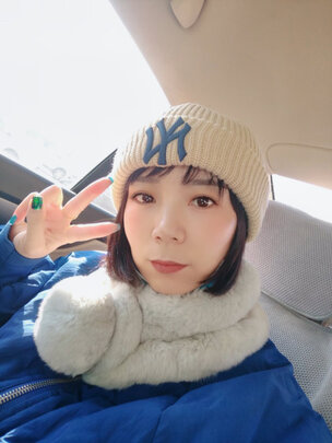 %title插图%num 瑞贝卡(Rebecca) 假发女全真人发手织短直发空气刘海bobo头内扣高圆圆明星同款头套 2:深棕色(机制加手织发缝)(基础性价款)