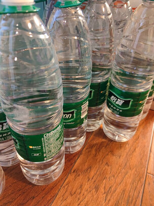 一:选购水肌泉水肌泉330ml*6瓶整箱装饮用纯净水建议