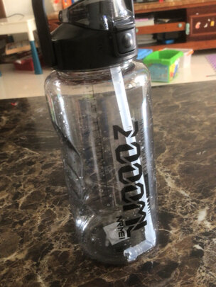 运动水杯