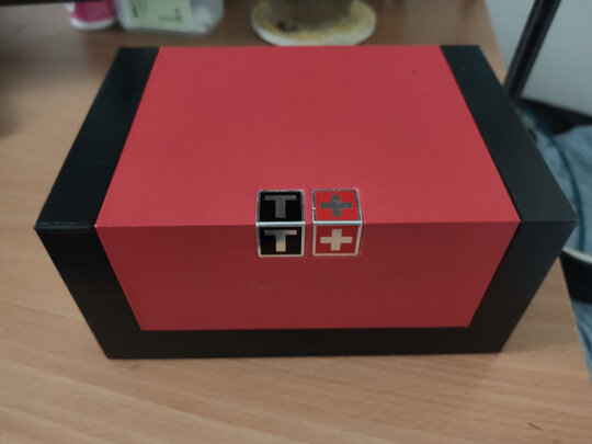 天梭机械男表怎么样属于啥档次带着会没面子吗