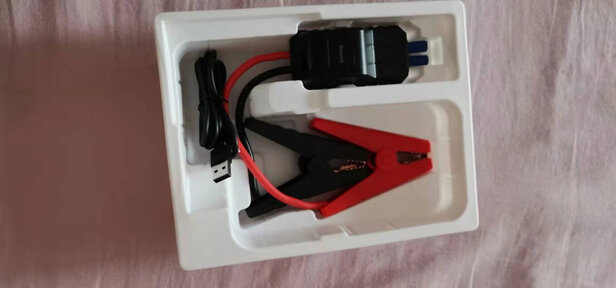 汽车应急启动电源