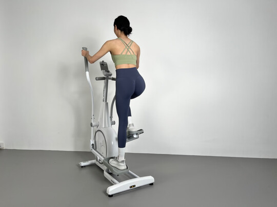 京东京造Awake|京东京造Awake L1椭圆机怎么样？亲身体验告知你实情！