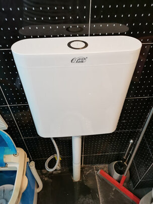 水箱蹲便器