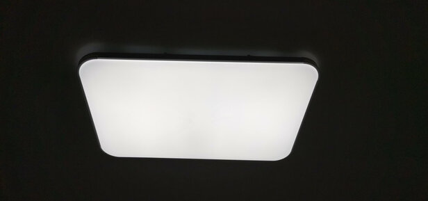 亮源方LED吸顶灯怎么样看看用过的人的说法,使用一个月揭秘