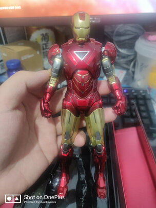 钢铁侠手办