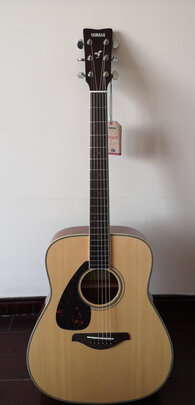 %title插图%num 雅马哈(YAMAHA)FG820L左手琴单板民谣吉它升级版木吉他jita桃花芯背侧板原木色41英寸