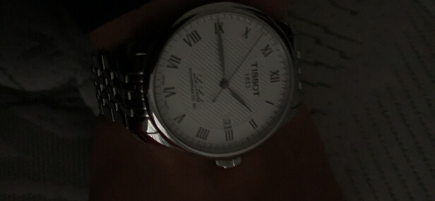 天梭机械男表怎么样属于啥档次带着会没面子吗