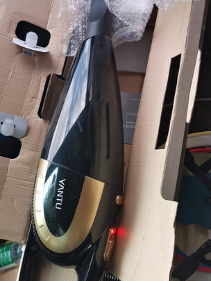车载吸尘器