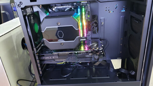 酷冷至尊(Cooler Master)暴雪T620M 黑武士 CPU风冷散热器(I10 1200、AM4/ARGB灯效/6热管/镀镍底座/5年质保)