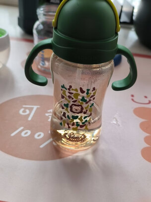婴儿学饮杯