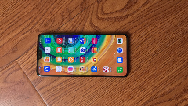 华为 HUAWEI P40 Pro怎么样?用后两天彻底后悔了是吗?