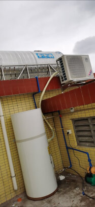 %title插图%num 格力(GREE)空气能热水器家用电辅300升75℃高温一级能效wifi恒温搪瓷润之恋SXTD300LCJW/R-1(适合7-8人)2匹