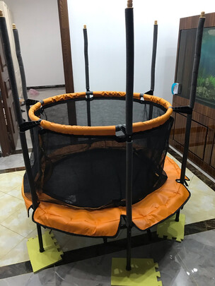 跳跳床