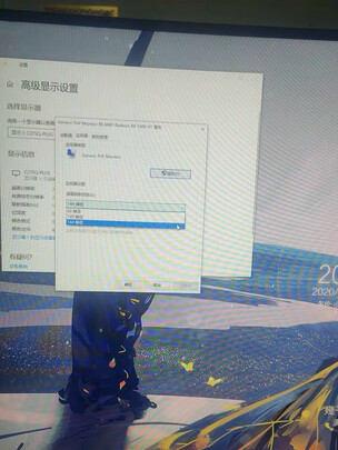 泰坦军团显示器怎么样后悔砸了它老有亮线