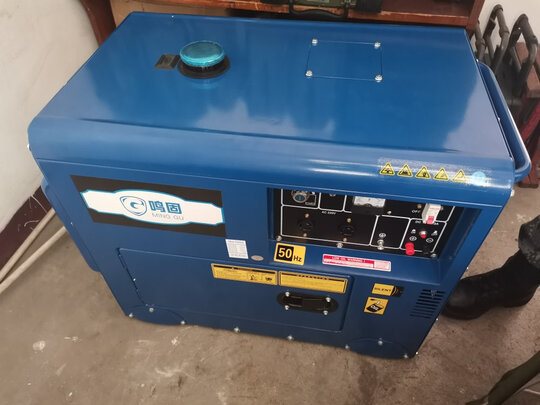 鸣固 10KW柴油发电机220V家用自动发动机 10KW豪华低噪款电启动+烧柴油