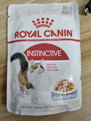 猫粮罐头