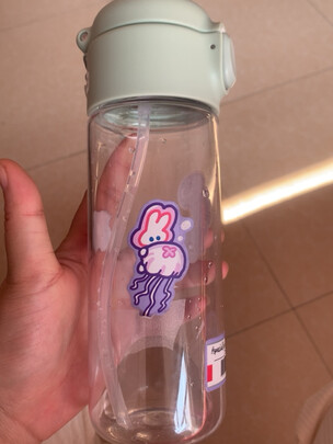 吸管水杯