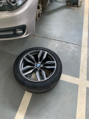 倍耐力245/45R18究竟靠谱吗？抓地强吗，简单好用吗？