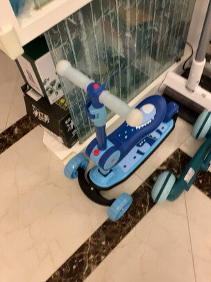 儿童滑板车