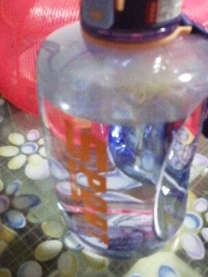 运动水杯