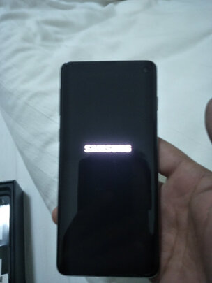 三星galaxy s10和华为mate20pro哪个好?细节区别有?
