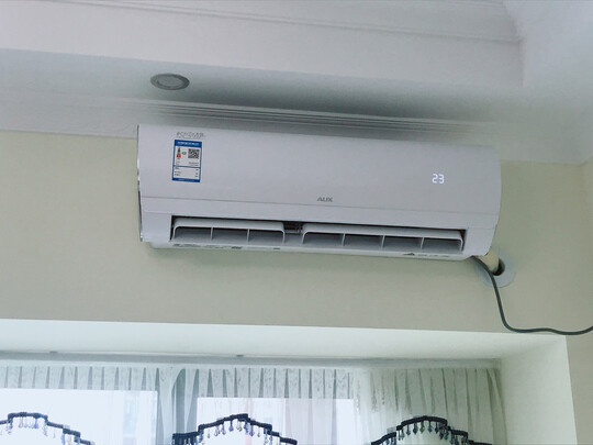 奥克斯空调制热一会就停了