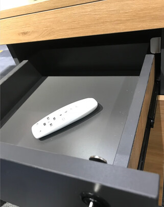 办公桌|迪欧屏风工位办公桌怎么样上手一周说讲感受