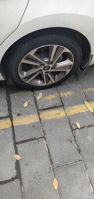 汽车轮胎