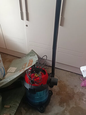 车载吸尘器