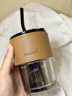 玻璃杯