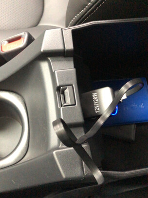 车载充电器