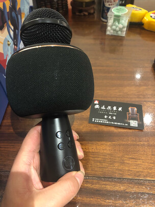 真实评测曝光：唱吧小巨蛋麦克风V1怎么样?评测爆料真心话