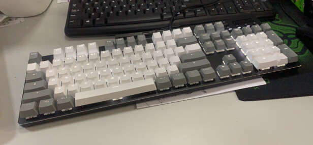 黑爵刺客Ⅱ机械键盘AK35i对比微软无线桌面套装850有明显区别吗，做工哪款好，哪个十分酷炫？