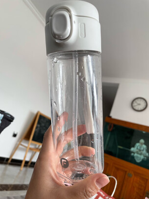 吸管水杯