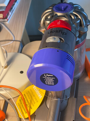 吸尘器|客观评价戴森V8 Fluffy Origin怎么样？上手三周说真相