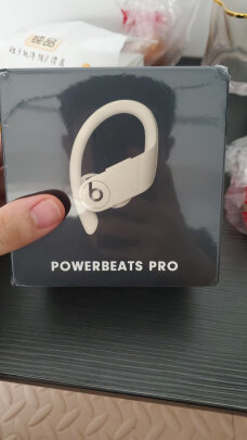 beats Power Pro和Apple MPNY3CH/A到底如何区别？杂音哪款比较少？哪个颜值够高 