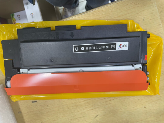 彩格W2080A粉盒4色套装带芯片好不好？兼容性够不够好？美观大方吗？