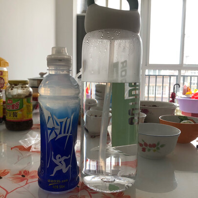 吸管水杯