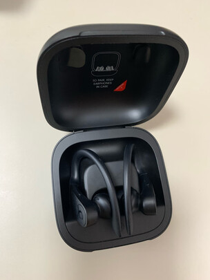 Beats Powerbeats Pro怎么样?用后两小想摔了后悔是吗?