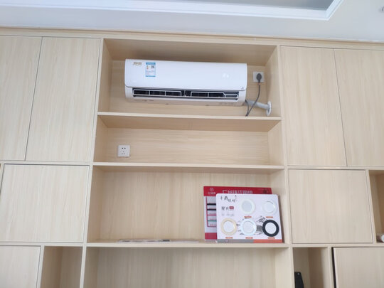 空调|外观展示美的智弧和小鲸鲨哪个好？用后一周讲体验感受