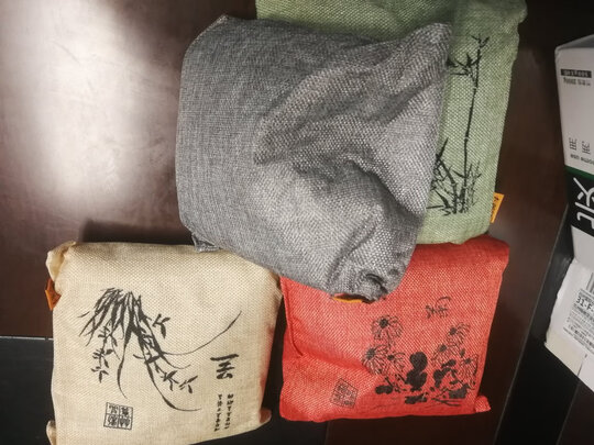 汽车竹炭包