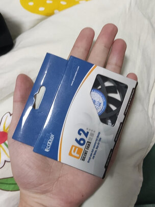 %title插图%num 超频三(PCCOOLER)旋风F62 机箱风扇(6CM风扇/孔距5.1CM适用/配螺丝/CPU风扇)